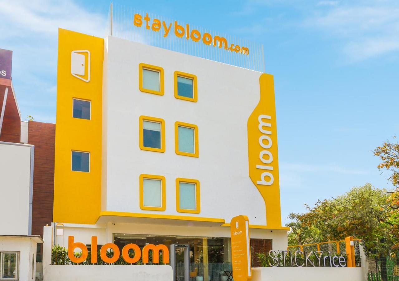 Bloom Hotel - Golf Course Road, Sector 43 Гургаон Екстериор снимка