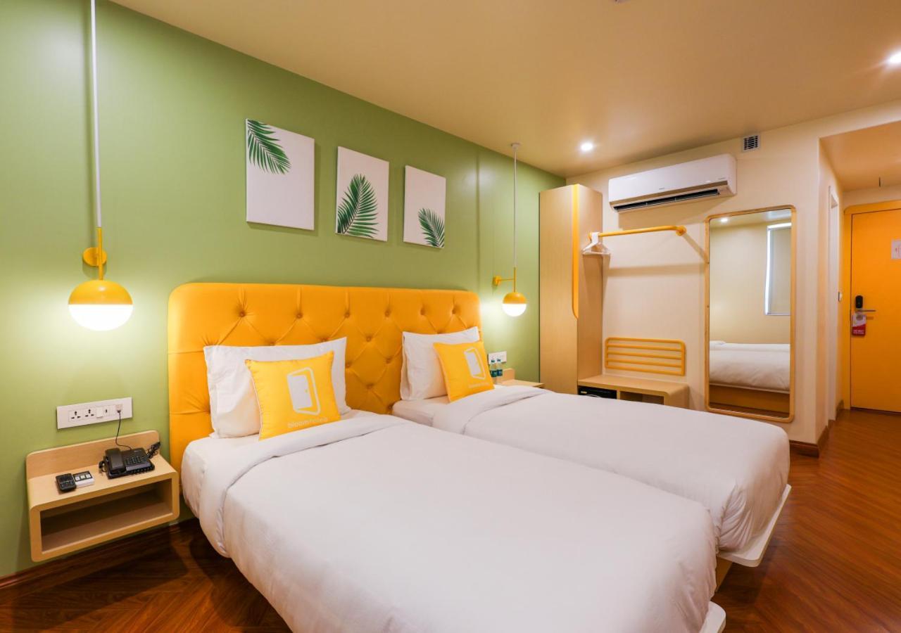 Bloom Hotel - Golf Course Road, Sector 43 Гургаон Екстериор снимка