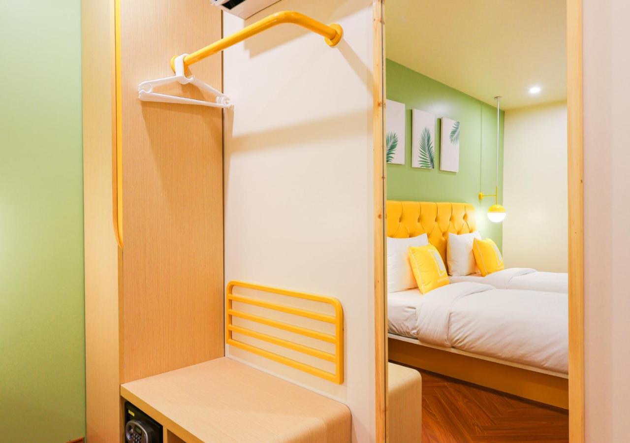 Bloom Hotel - Golf Course Road, Sector 43 Гургаон Екстериор снимка